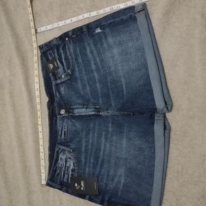 BNWT Silver Jeans Shorts 20 Plus Size Boyfriend Mid Rise Eco Friendly Orig. $64